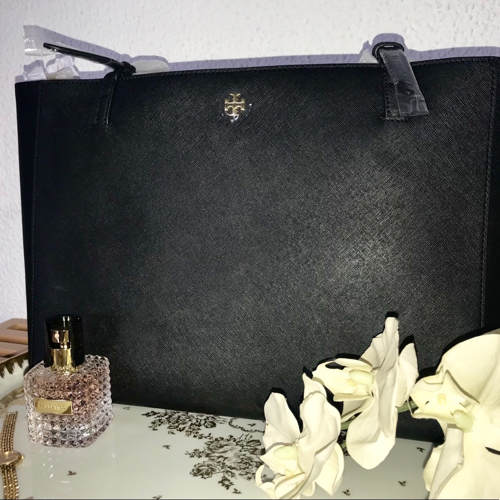Tory Burch | Emerson LARGE Buckle Tote - Picture 3 of 7
